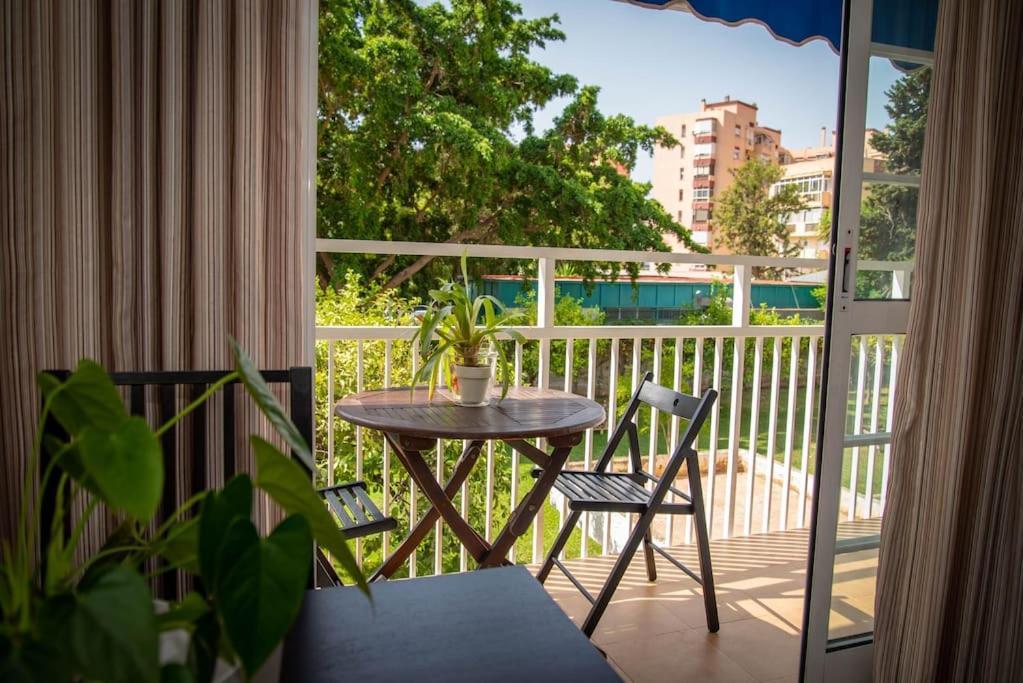 Apartamento Piso con Jardín Málaga Exterior foto